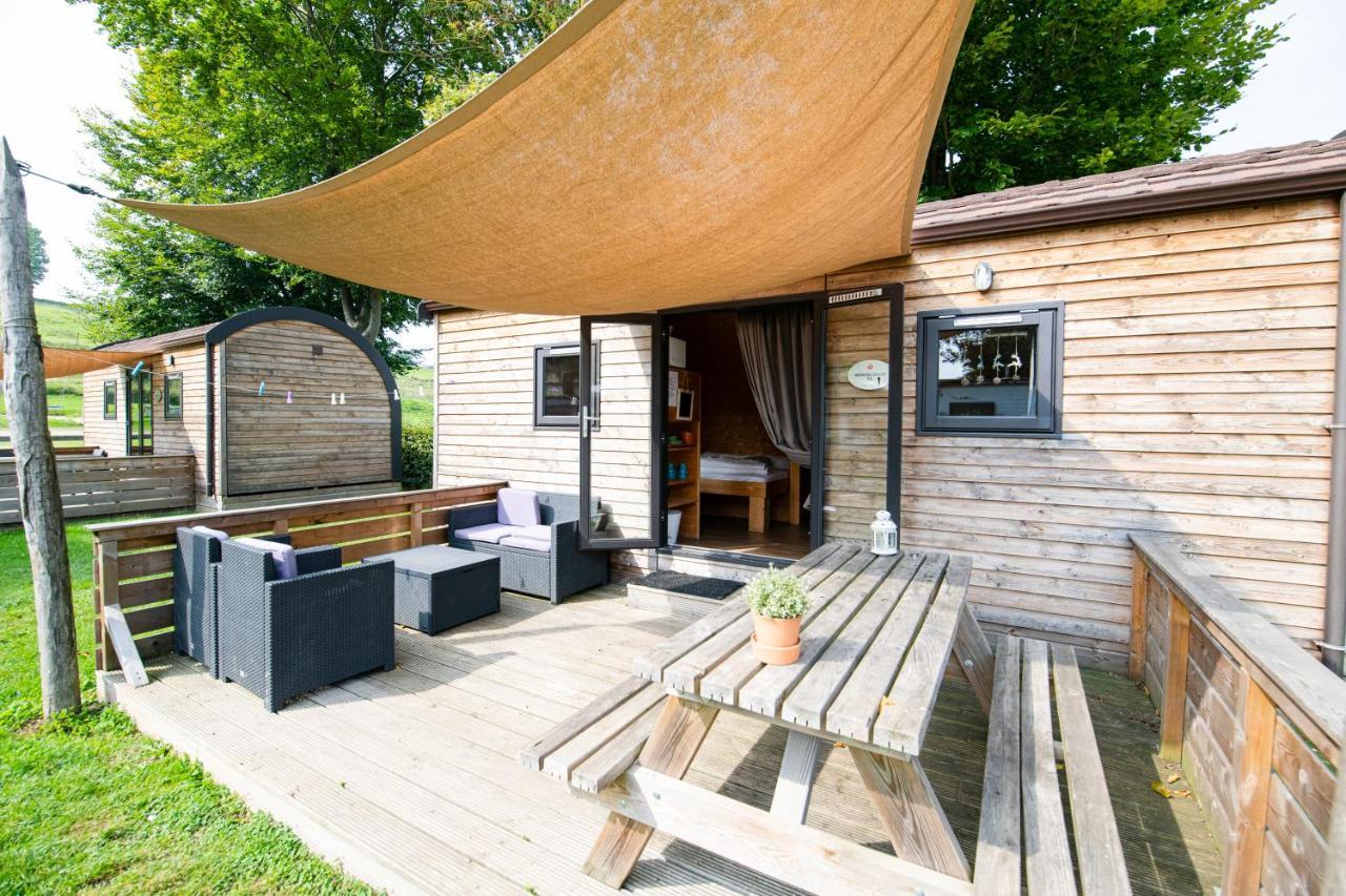 Vakantiepark Vinkenhof Schin op Geul Exterior photo